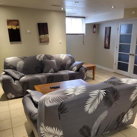 Lovely Guest Entire Apartment Minutes From Ottawa Airport Экстерьер фото